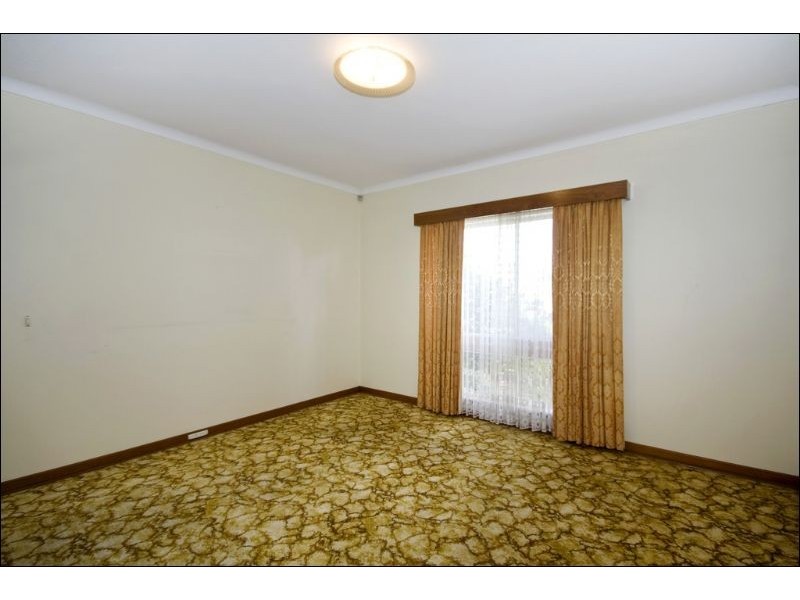 14 Blamire Road, Kalamunda WA 6076