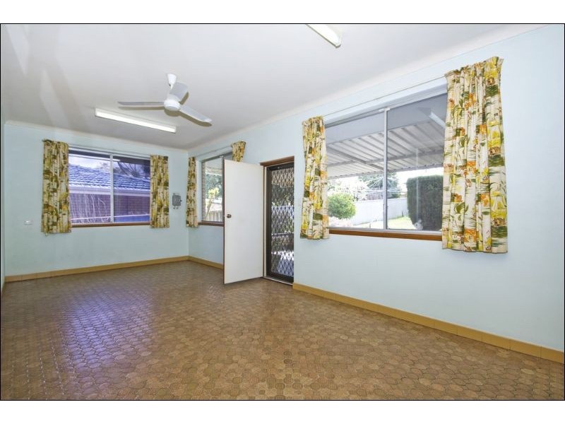 14 Blamire Road, Kalamunda WA 6076