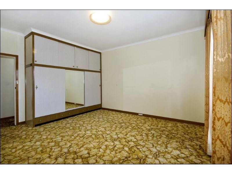 14 Blamire Road, Kalamunda WA 6076