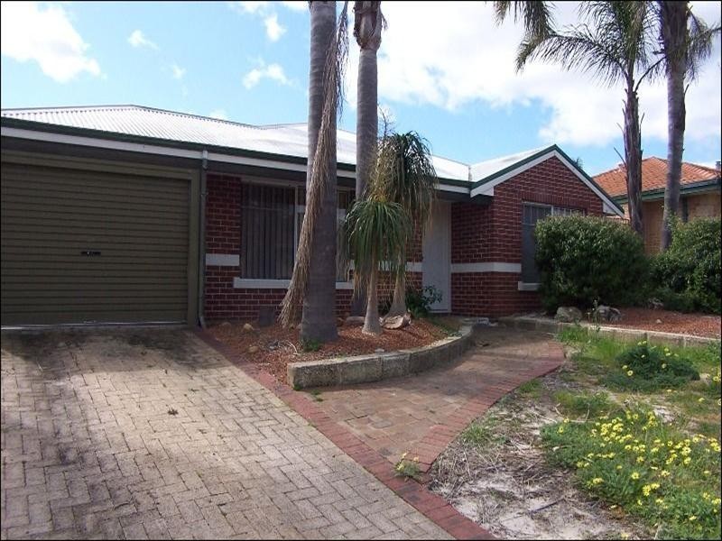 8 Munday Road, High Wycombe WA 6057