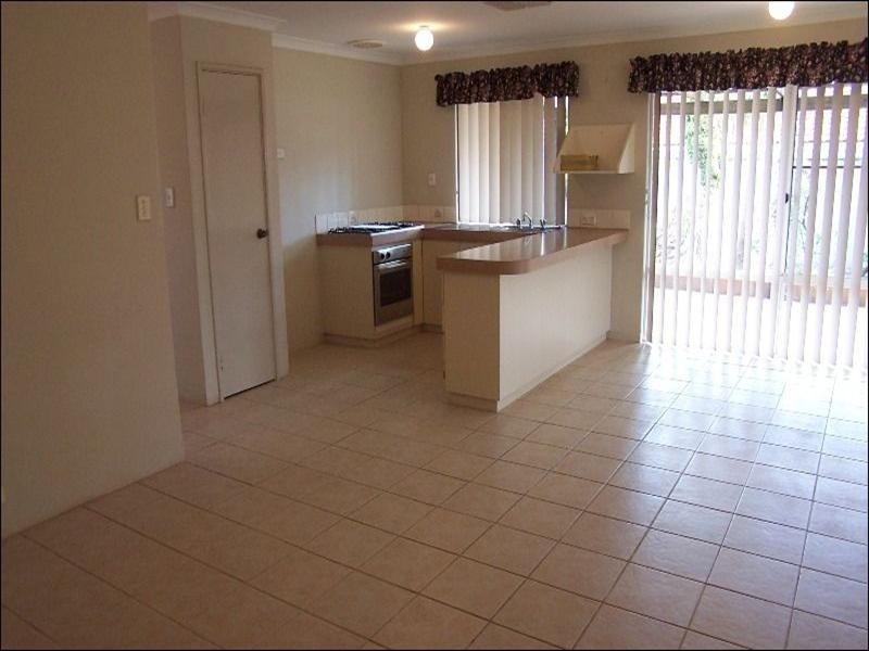 8 Munday Road, High Wycombe WA 6057