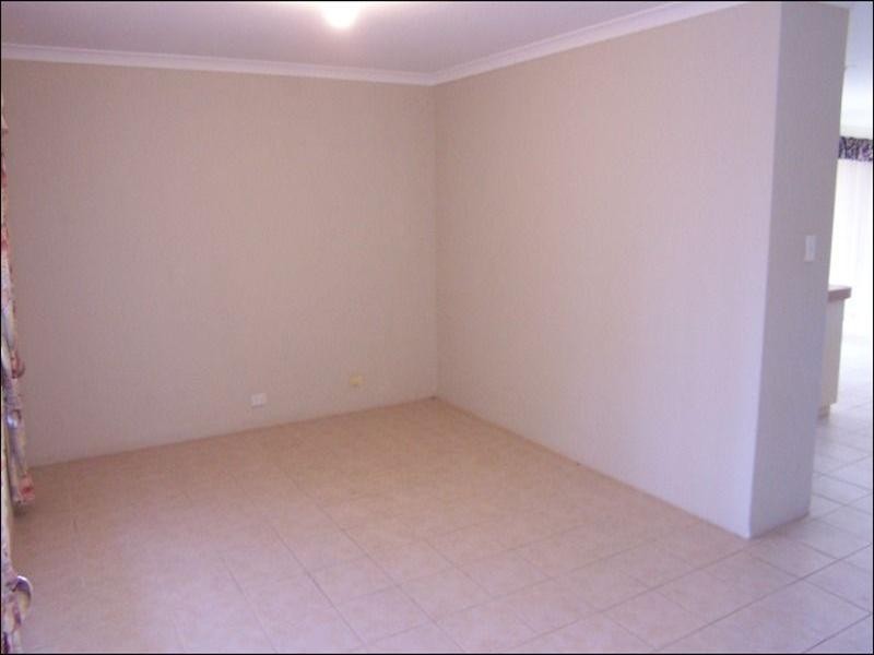 8 Munday Road, High Wycombe WA 6057