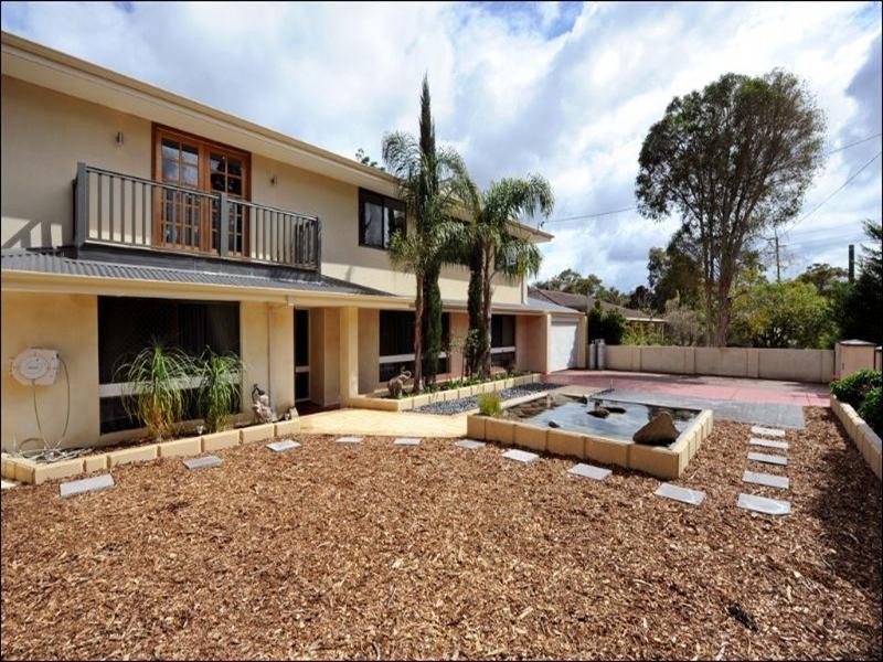 5 Guppy Road, Kalamunda WA 6076