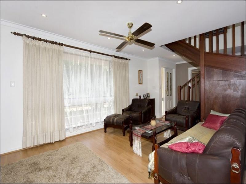 5 Guppy Road, Kalamunda WA 6076