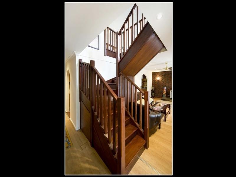 5 Guppy Road, Kalamunda WA 6076