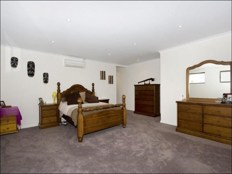 5 Guppy Road, Kalamunda WA 6076