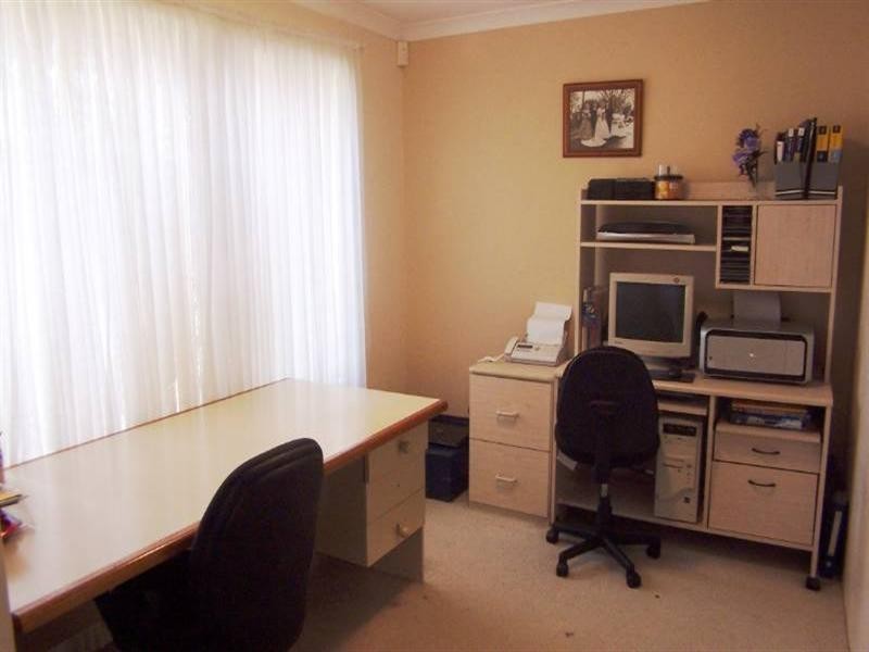 48 Cedar Way, Forrestfield WA 6058