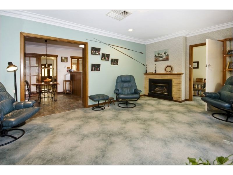 229 Kalamunda Road, Maida Vale WA 6057