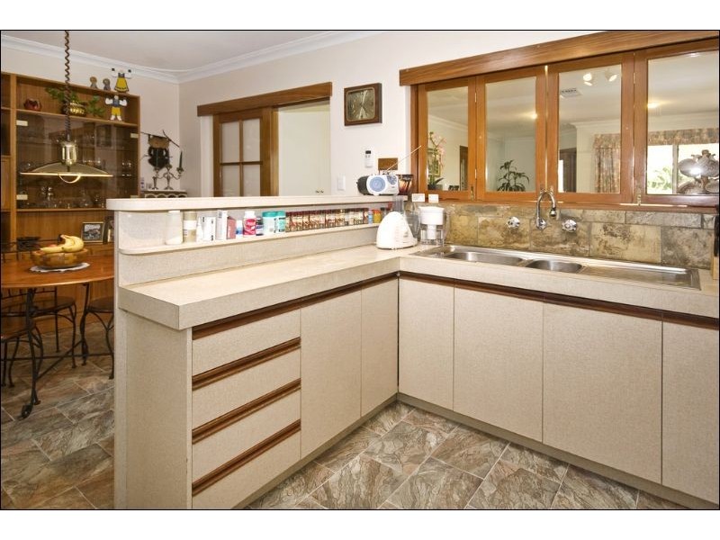 229 Kalamunda Road, Maida Vale WA 6057