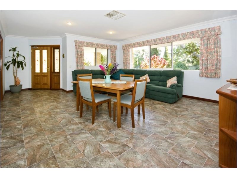 229 Kalamunda Road, Maida Vale WA 6057