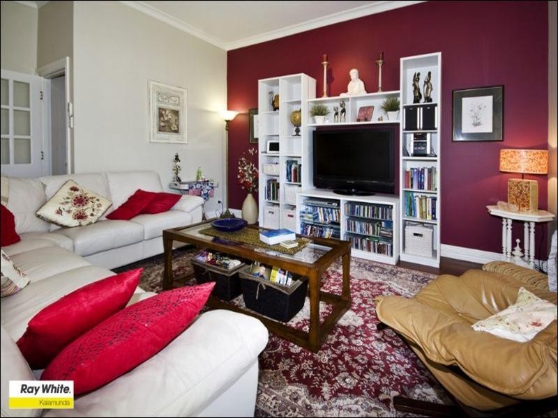 9 Lyndhurst Road, Kalamunda WA 6076