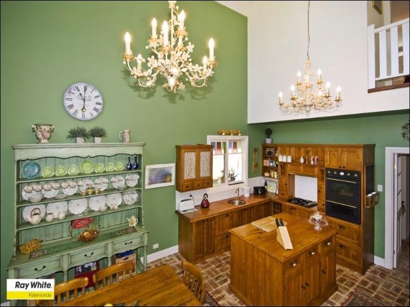 9 Lyndhurst Road, Kalamunda WA 6076