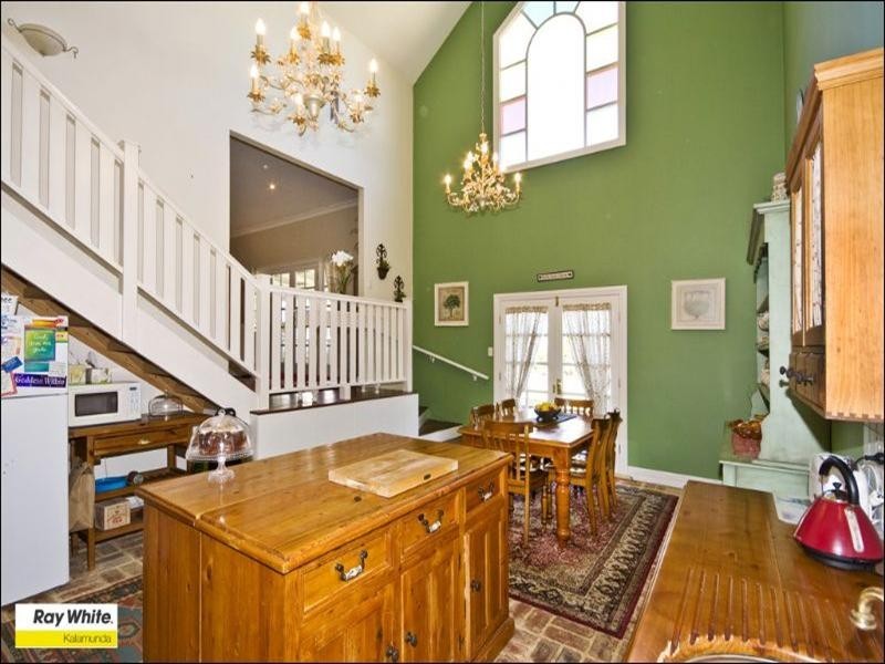 9 Lyndhurst Road, Kalamunda WA 6076