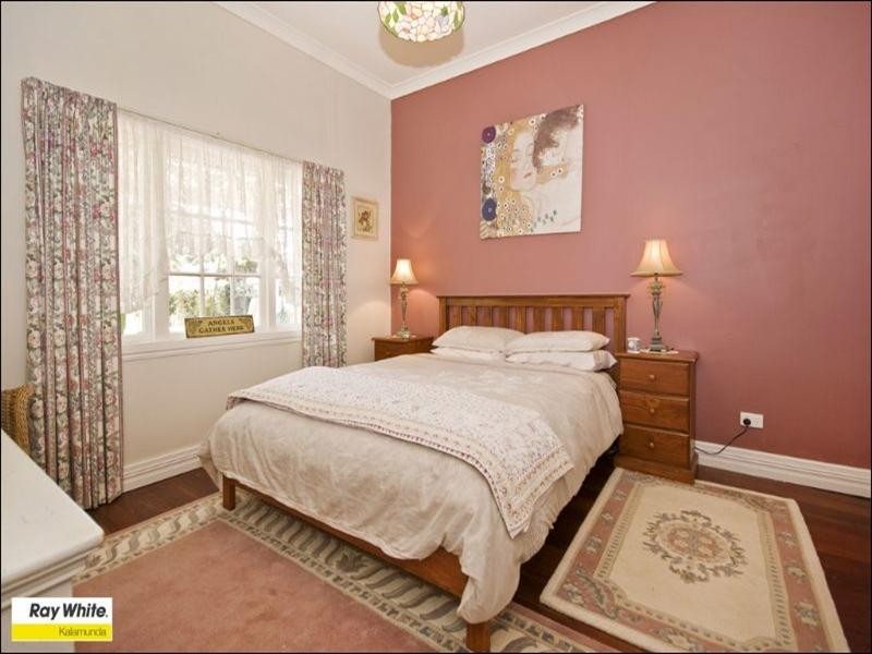 9 Lyndhurst Road, Kalamunda WA 6076