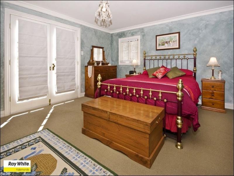 9 Lyndhurst Road, Kalamunda WA 6076