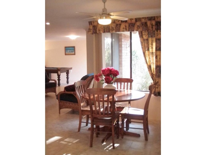 14 Broula Road, Kalamunda WA 6076