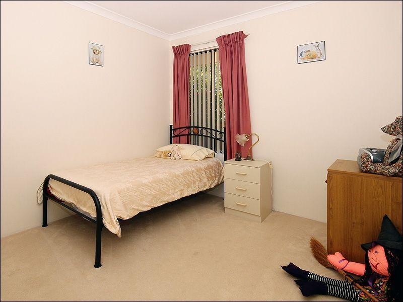 14 Broula Road, Kalamunda WA 6076