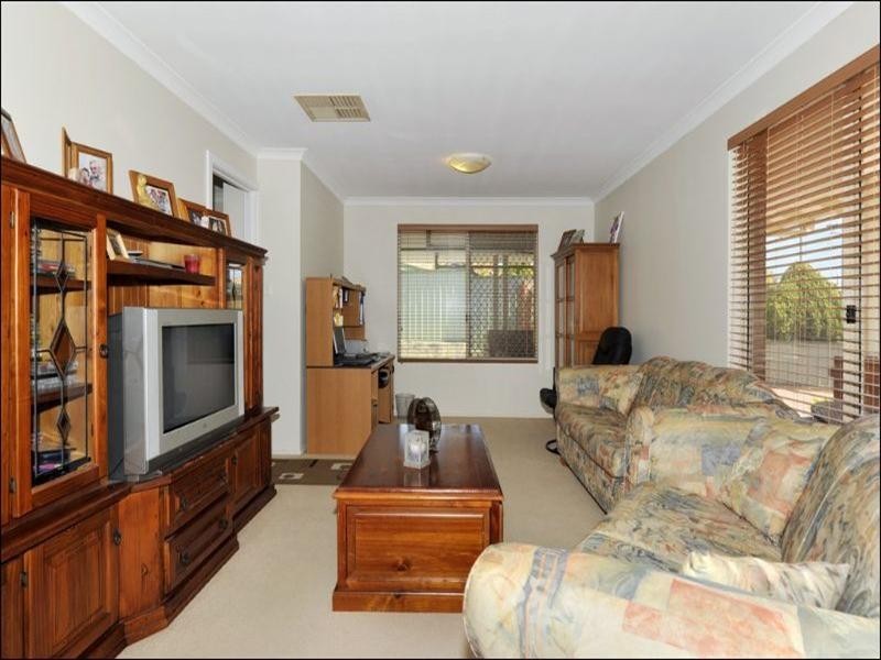 3 David Street, Maida Vale WA 6057