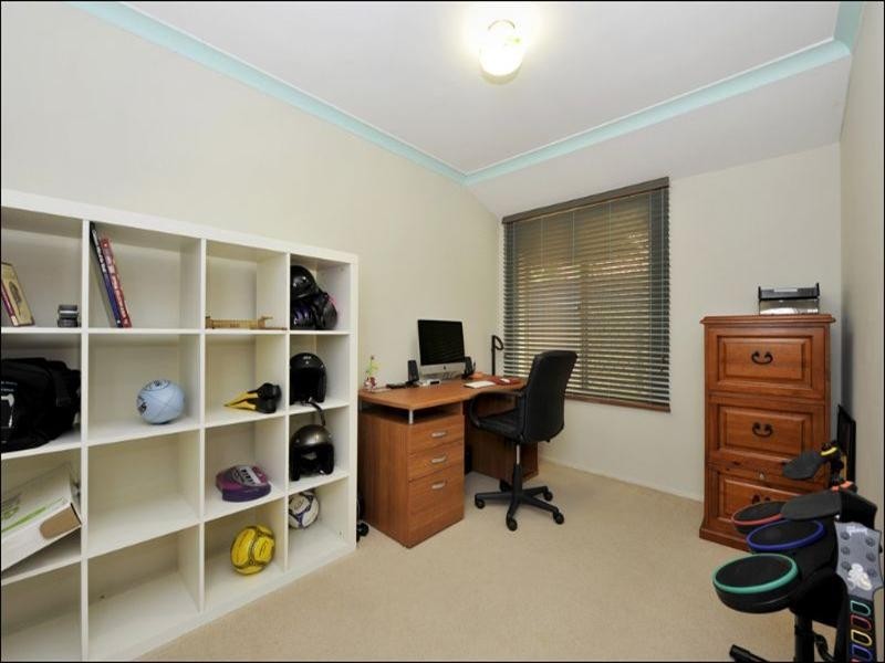 3 David Street, Maida Vale WA 6057