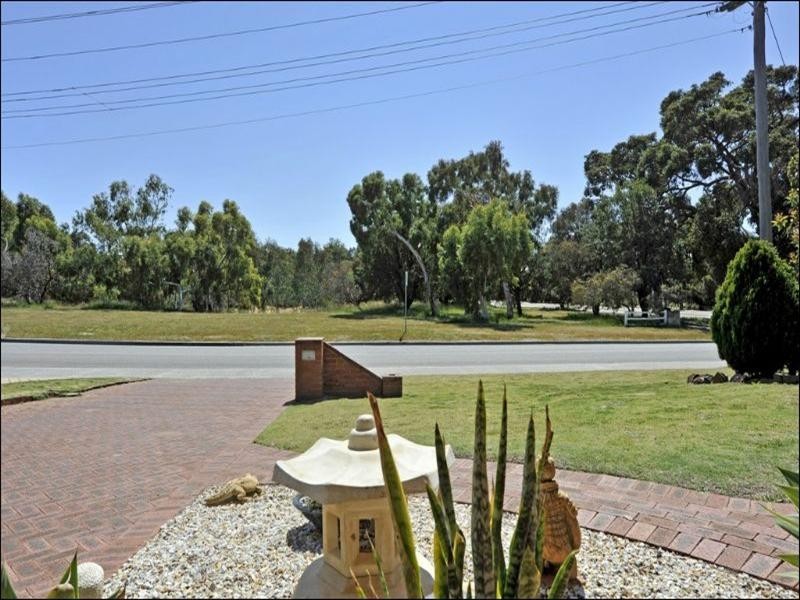 3 David Street, Maida Vale WA 6057