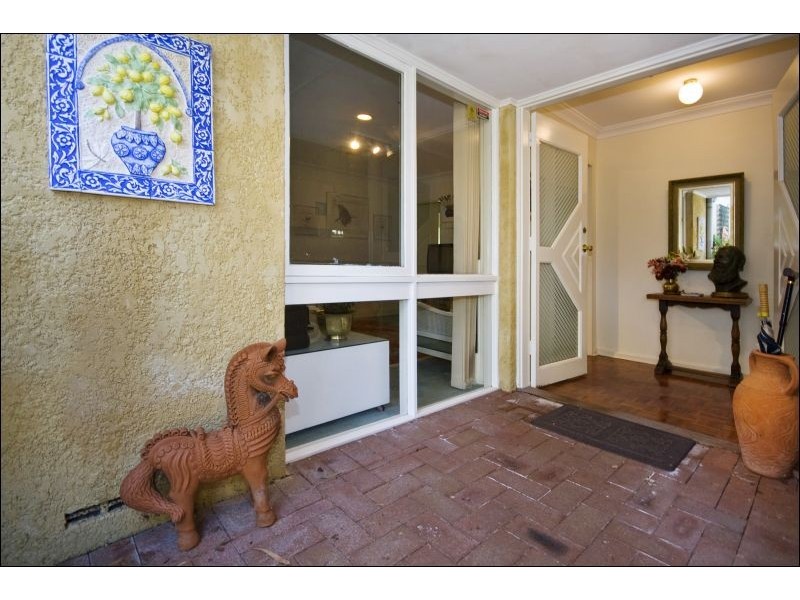 15 Brady Road, Lesmurdie WA 6076