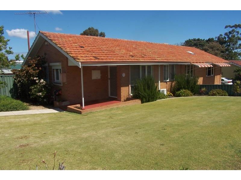 28B Templeton Crescent, Girrawheen WA 6064