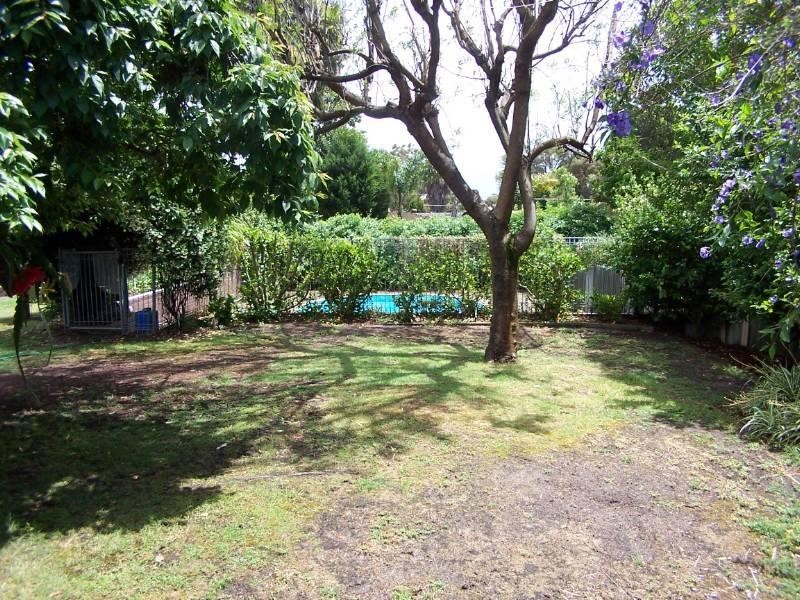 10 Wyee Place, Gooseberry Hill WA 6076