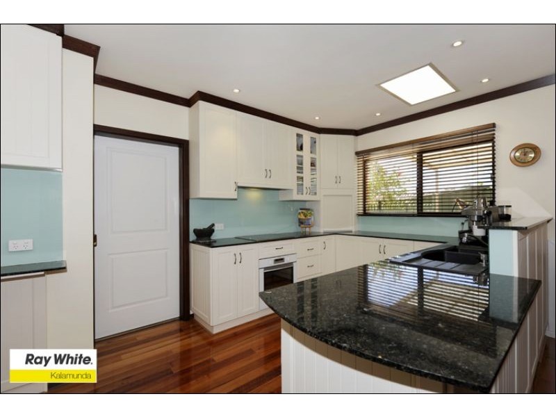 62 Chislehurst Road, Lesmurdie WA 6076