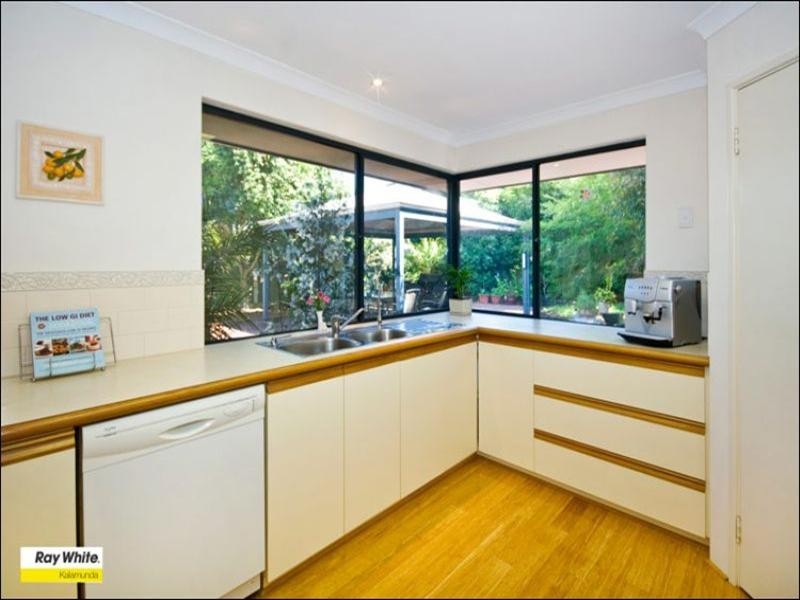 33 Trott Road, Lesmurdie WA 6076