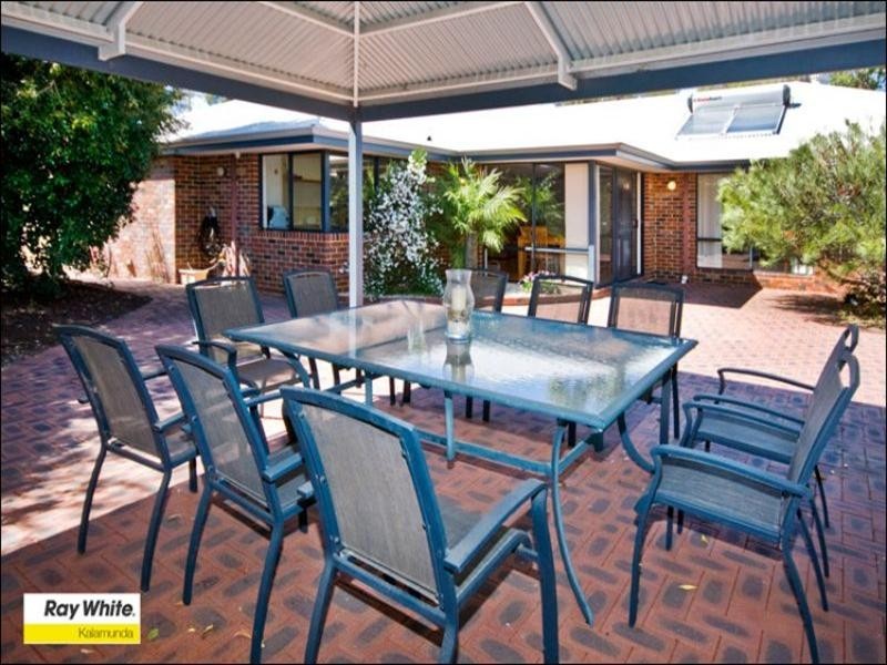 33 Trott Road, Lesmurdie WA 6076