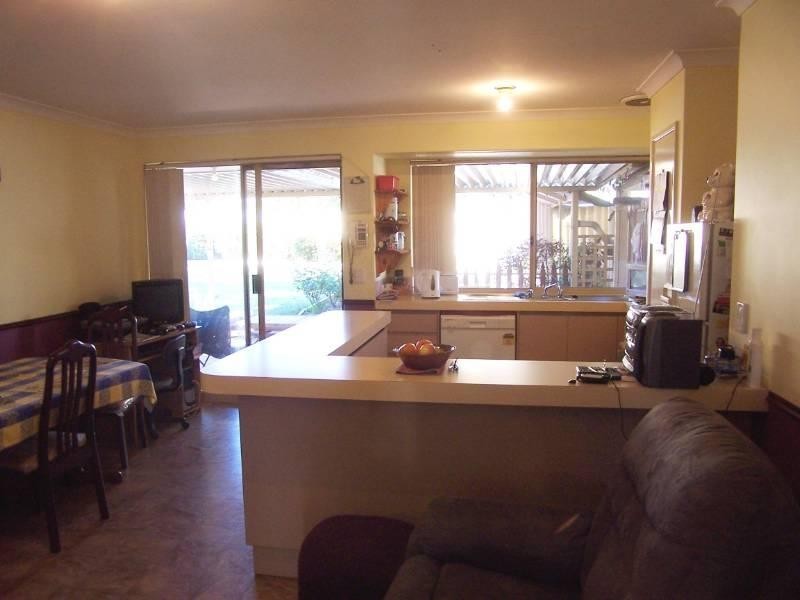 24 Koongee Cross, High Wycombe WA 6057