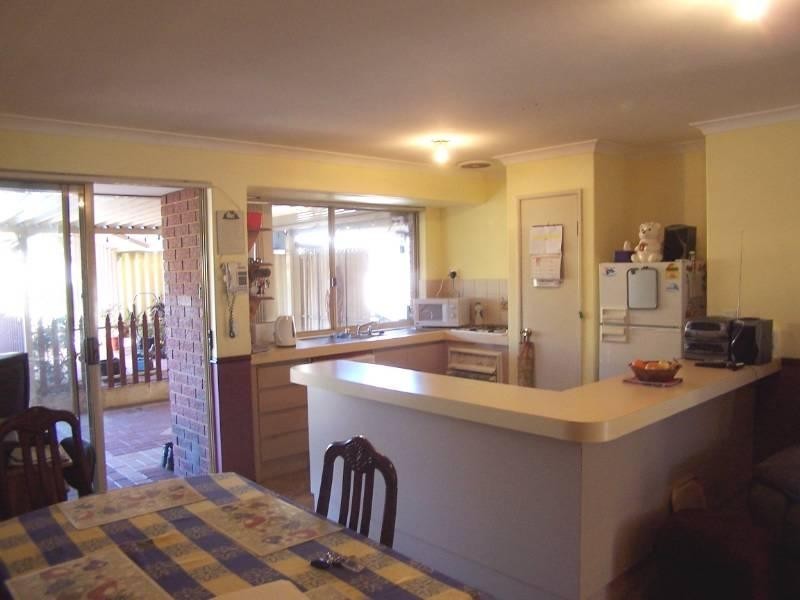 24 Koongee Cross, High Wycombe WA 6057