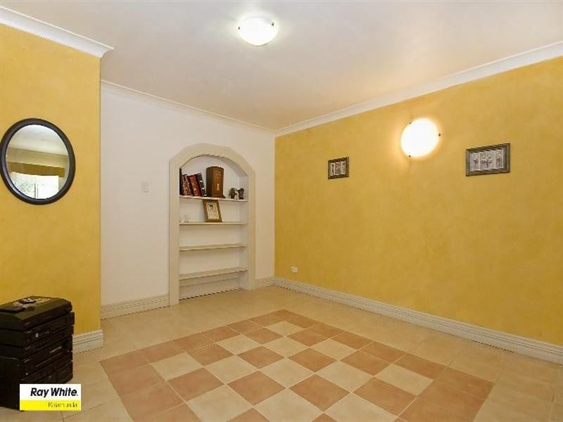 8 Keats Road, Gooseberry Hill WA 6076