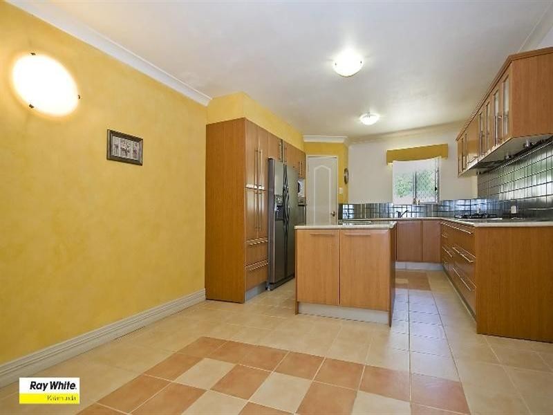 8 Keats Road, Gooseberry Hill WA 6076