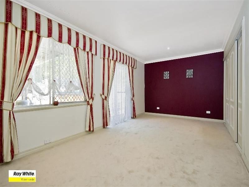 8 Keats Road, Gooseberry Hill WA 6076