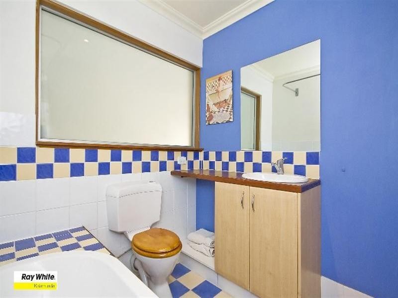 8 Keats Road, Gooseberry Hill WA 6076