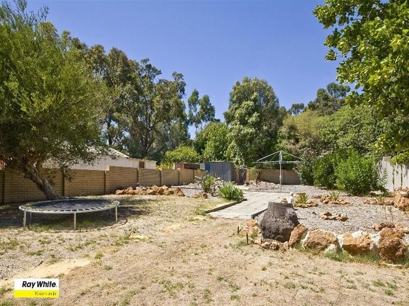 8 Keats Road, Gooseberry Hill WA 6076