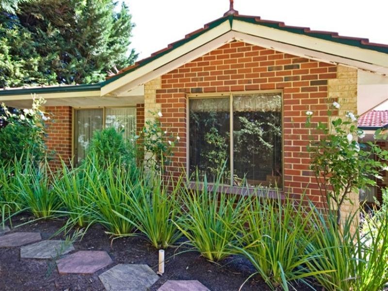 7 Burns Road, Kalamunda WA 6076