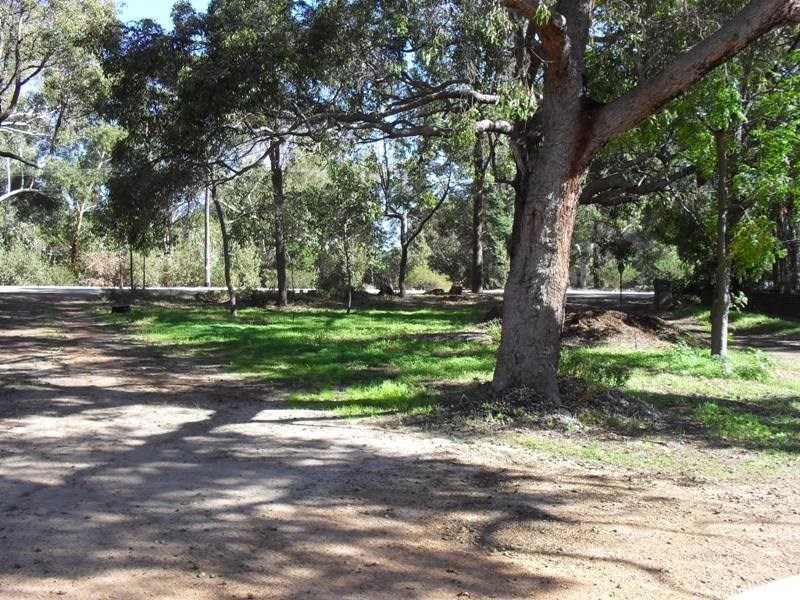 90 Williams Street, Gooseberry Hill WA 6076