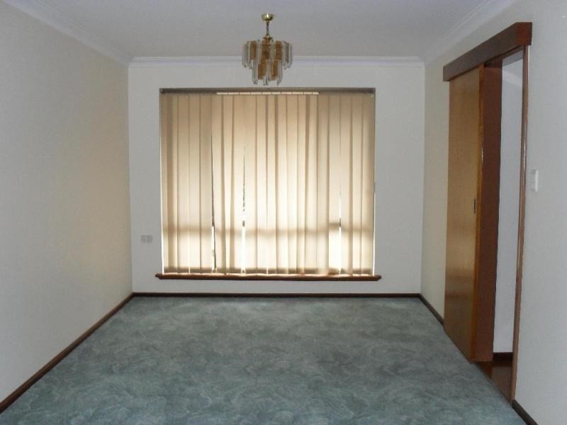 90 Williams Street, Gooseberry Hill WA 6076