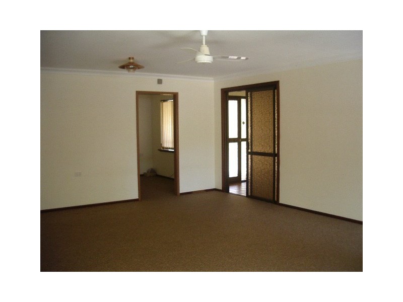 90 Williams Street, Gooseberry Hill WA 6076