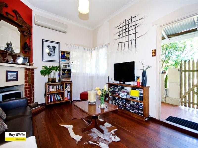 12 Sampson Road, Kalamunda WA 6076