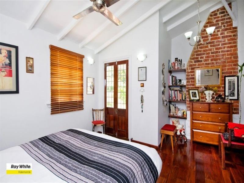 12 Sampson Road, Kalamunda WA 6076