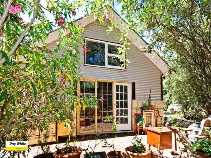 12 Sampson Road, Kalamunda WA 6076