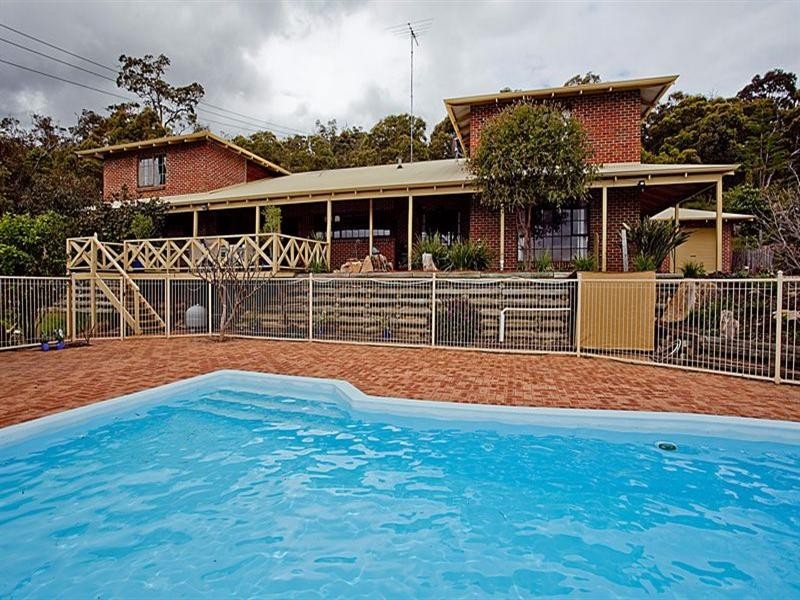 38 Panoramic Terrace, Kalamunda WA 6076