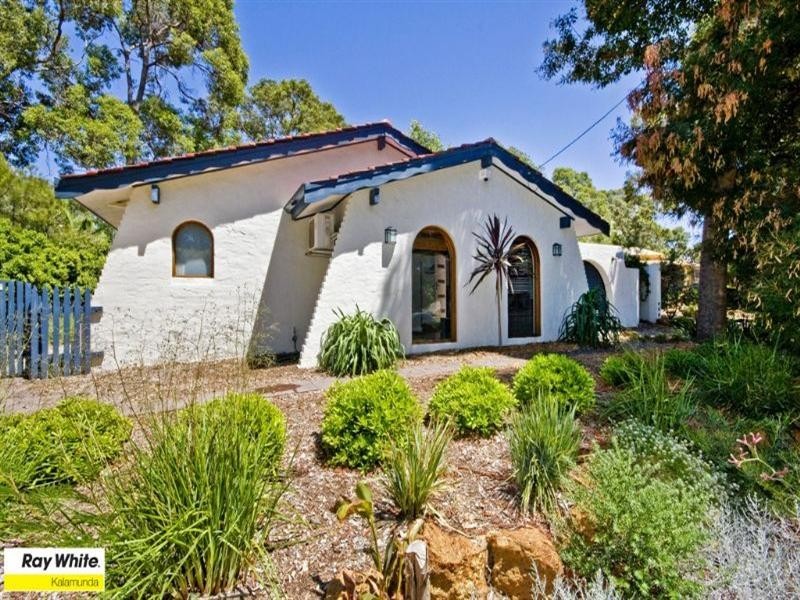 15 Shield Road, Lesmurdie WA 6076