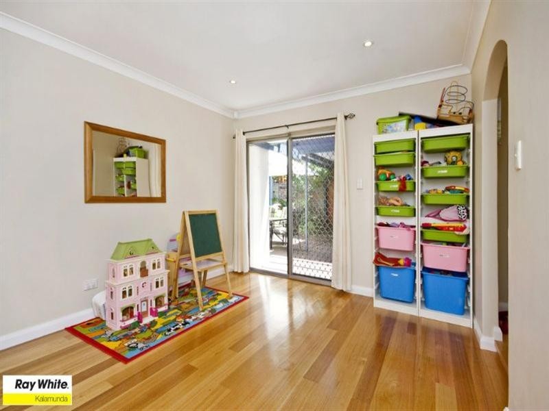 15 Shield Road, Lesmurdie WA 6076