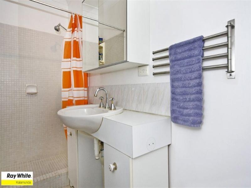 15 Shield Road, Lesmurdie WA 6076