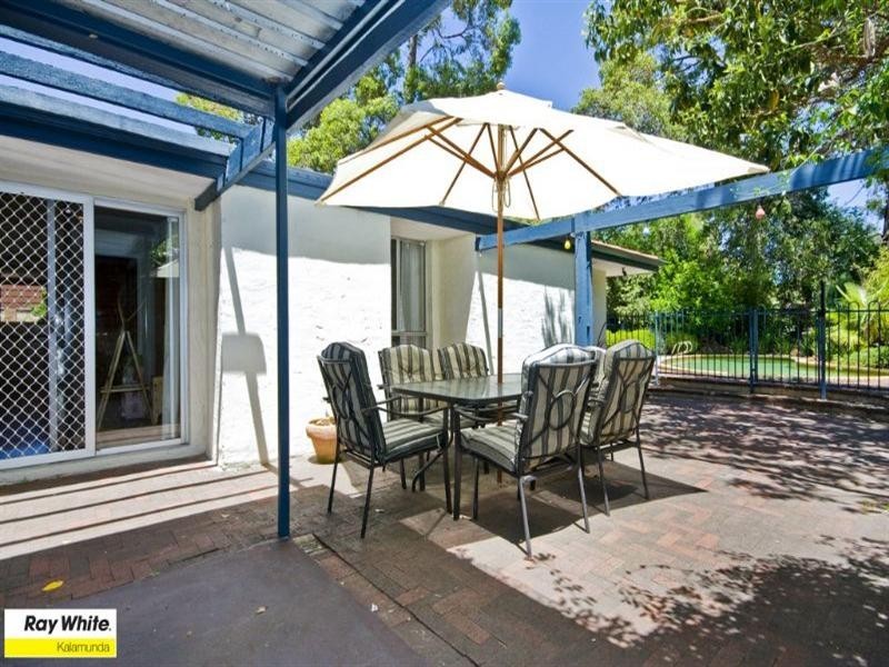 15 Shield Road, Lesmurdie WA 6076