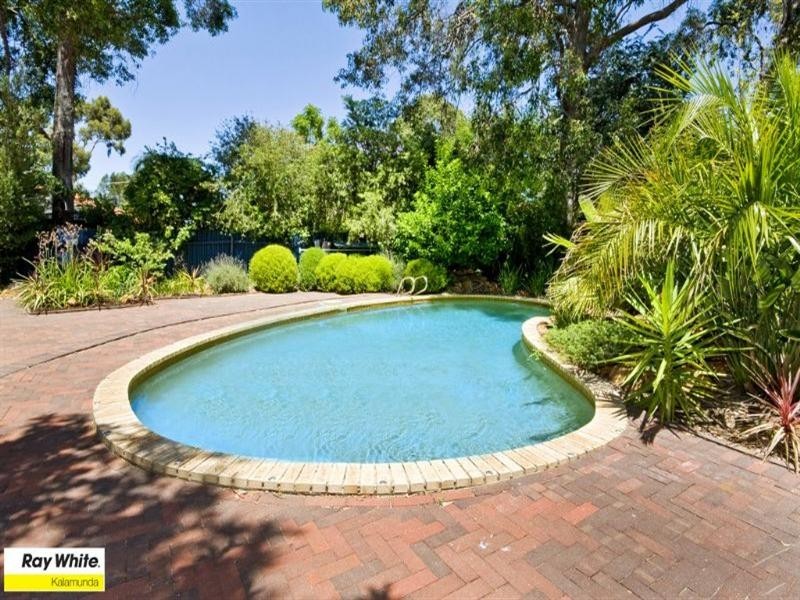 15 Shield Road, Lesmurdie WA 6076